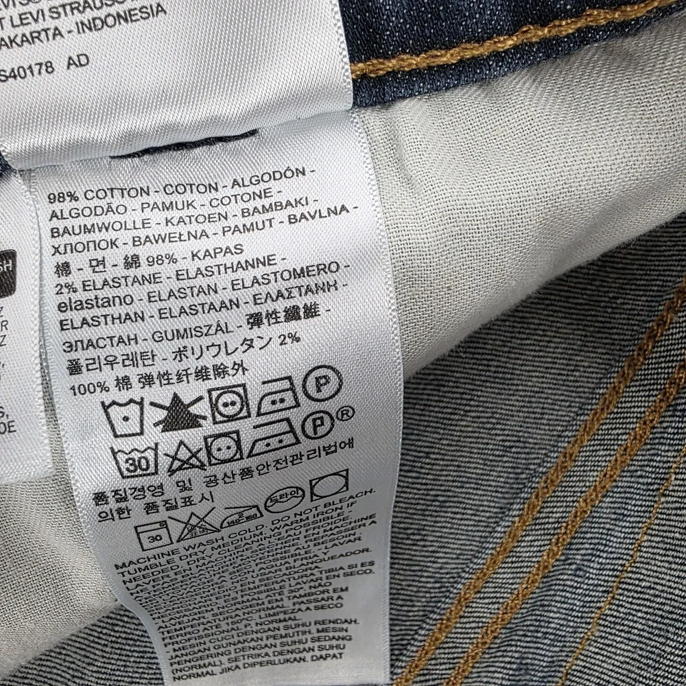 Levi's 541 Men's 48x25 Athletic Taper Jeans Blue Stretch Denim Medium Wash EUC